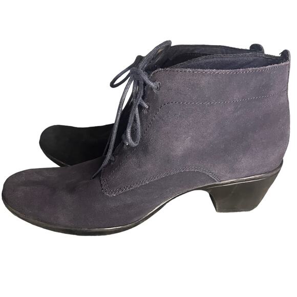 Clarks Bendables Leather Lace Up Comfort Heeled Retro Ankle Boots Size 9.5 Wide - Picture 1 of 8